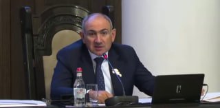 Никол Пашинян выступает с заявлением о проверках в Котайкской области