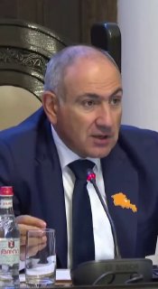 Премьер-министр Армении Никол Пашинян выступает с заявлением о ЕАЭС, Котайк