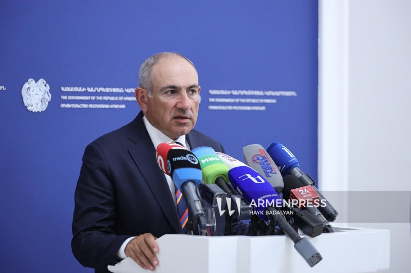 Премьер-министр Никол Пашинян на брифинге после заседания правительства