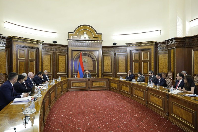 Совещание под председательством Никола Пашиняна по строительству дата-центра Firebird в Армении