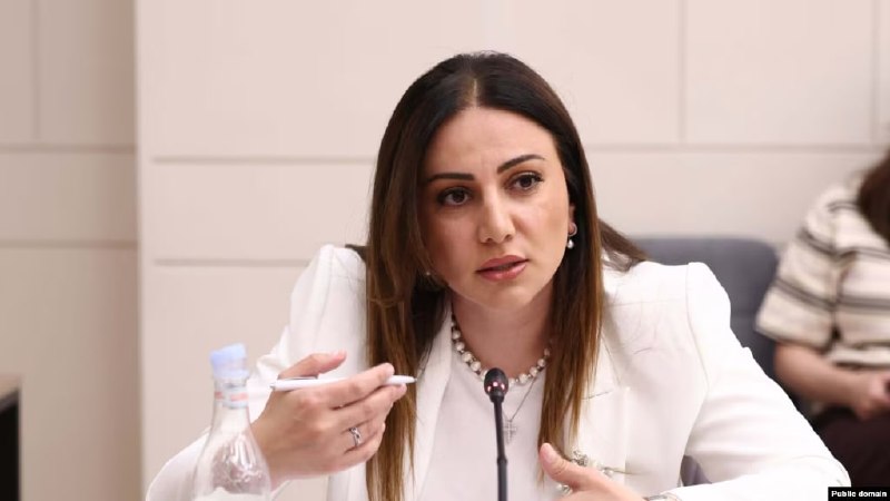 Арусяк Манавазян, член правящей фракции, в Котайкской области